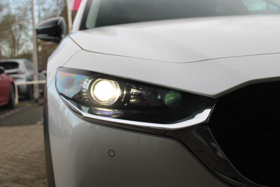 Mazda CX-30 2.0 e-SkyActiv-G M 150PK AUTOMAAT Hybrid HOMURA | HEAD UP DISPLAY | NAVIGATIE | ELEKTRISCHE ACHTERKLEP | DODEHOEK DETECTIE | APPLE CARPLAY/ANDROID AUTO | STOEL VERWARMING | ADAPTIVE CRUISE CONTROL | CLIMATE CONTROL | LICHTMETALEN VELGEN BLACK | GETINTE RUITEN |