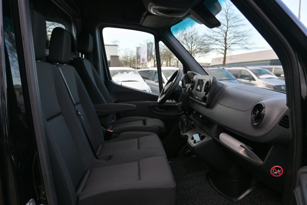 Mercedes-Benz Sprinter 317 CDI L3H2 RWD MBUX met parkeersensoren en camera, Airbag bijrijder