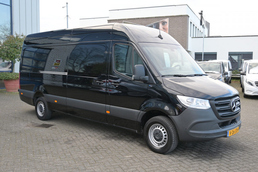 Mercedes-Benz Sprinter 317 CDI L3H2 RWD MBUX met parkeersensoren en camera, Airbag bijrijder