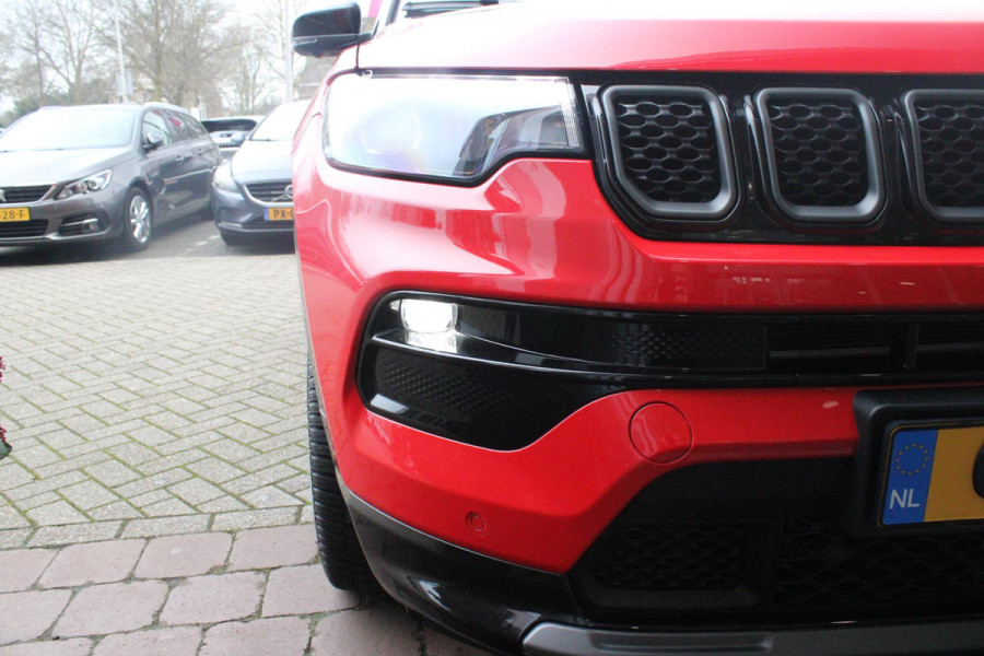 Jeep Compass 4xe SUMMIT 240PK PHEV AUTOMAAT | NAVIGATIE 10,25 "TOUCHSCREEN | APPLE CARPLAY/ANDROID AUTO | 360° CAMERA | DODEHOEK DETECTIE |ALPINE PREMIUM AUDIO | DAB+ RADIO | CLIMATE CONTROL | 19"GLOSS BLACK LICHTMETALEN VELGEN | ADAPTIVE / CRUISE CONTROL | DIGITAAL INSTRUMENTENPANEEL | LEDEREN BEKLEDING | VOORSTOELEN VERWARMD | STUUR VERWARMING ||ELEKTRISCH BEDIENBARE ACHTERKLEP | FULL LED KOPLAMPEN | LED MISTLAMPEN / BOCHTVERLICHTING | KEYLESS ENTRY & START | DRAADLOOS LADEN |