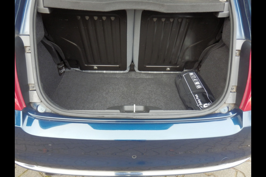 Fiat 500 85pk | Lounge | Navigatie | Cruise ctrl | Panoramadak |