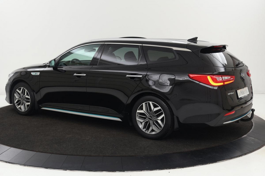 Kia Optima 2.0 GDI PHEV ExecutiveLine | Panoramadak | Leder | Stoelventilatie | Adaptive cruise | 360 camera | Trekhaak | Park Assist | Harman/Kardon | Navigatie | Achterbankverwarming | Keyless