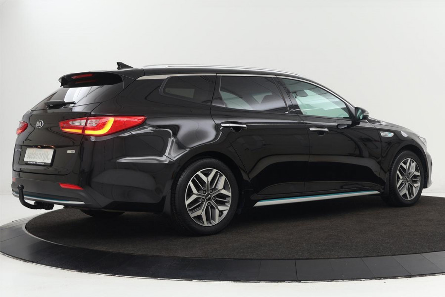 Kia Optima 2.0 GDI PHEV ExecutiveLine | Panoramadak | Leder | Stoelventilatie | Adaptive cruise | 360 camera | Trekhaak | Park Assist | Harman/Kardon | Navigatie | Achterbankverwarming | Keyless