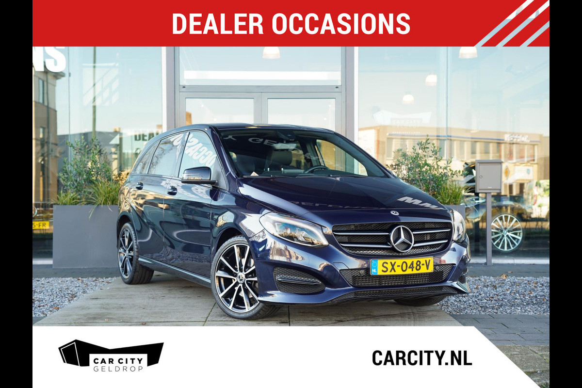 Mercedes-Benz B-Klasse 180 Ambition / Night / Stoelverwarming / 18" / LED / Sensoren / Navi / Cruise control