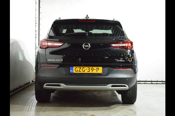 Opel Grandland X 1.6 Turbo Hybrid Elegance AUTOMAAT | NAVIGATIE | CARPLAY | ACHTERUITRIJCAMERA MET SENSOREN | ELEKTRISCHE ACHTERKLEP | VERWARMBARE VOORSTOELEN | 73.956km