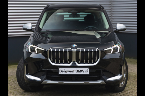 BMW X1 sDrive18i xLine - Stoelverwarming - Adaptive LED - Comfort Access - Camera