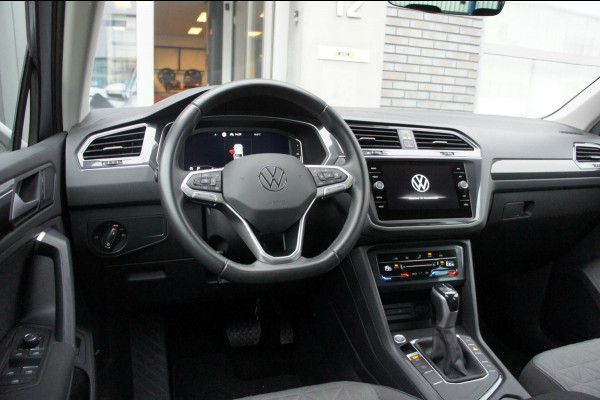 Volkswagen Tiguan 1.4 TSI eHybrid R-Line Acc|CarPlay|Trekhaak|VirtualCockpit