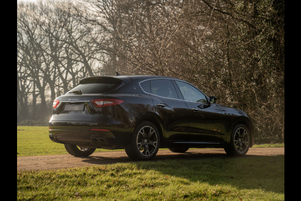 Maserati Levante 3.0 V6 D AWD GranLusso | Luchtvering | Adapt. cruise | CarPlay | Driver Assistance Pack