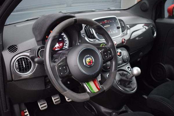 Abarth 500 1.4 T-Jet 595 Competizione 70th Anniversary