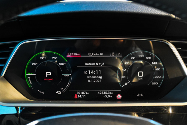 Audi e-tron 55 Quattro *Bang & Olufsen / Soft-Close / Surround-View / Panorama / Head-up Display / Standkachel*