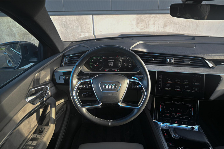 Audi e-tron 55 Quattro *Bang & Olufsen / Soft-Close / Surround-View / Panorama / Head-up Display / Standkachel*