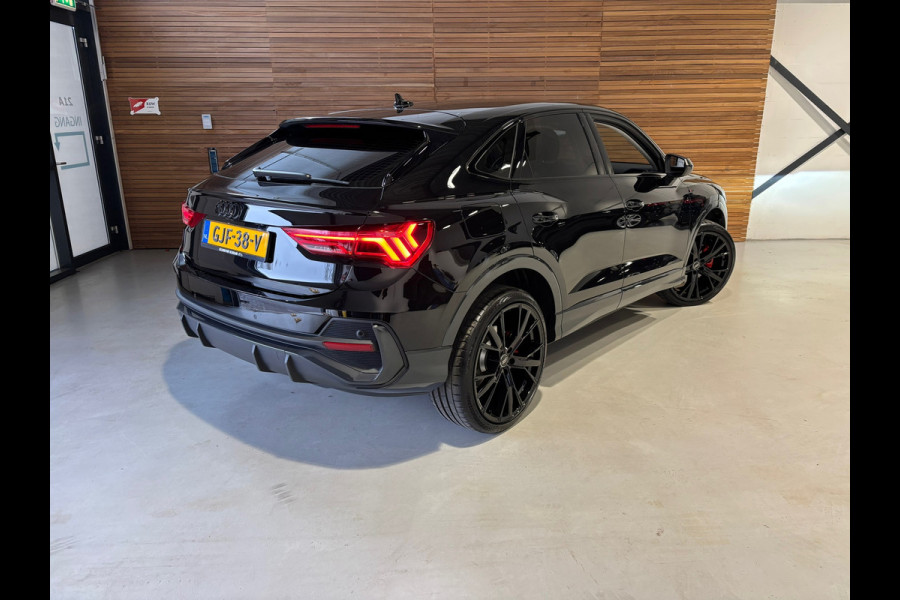 Audi Q3 Sportback 45 TFSI e S Line Black Edition | BTW | Matrix Led | Virtual | 21inch | Dealer onderhouden | 2 Jaar Garantie |