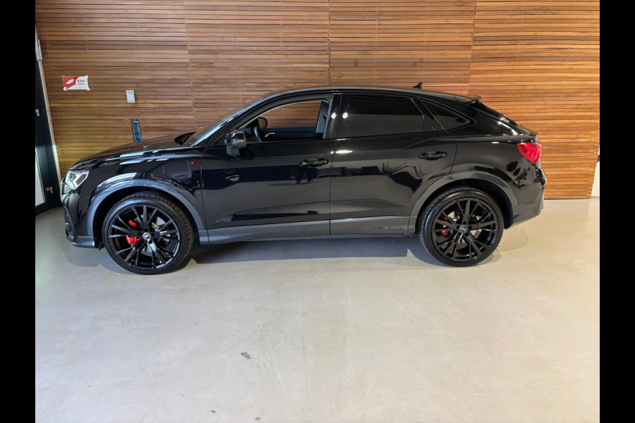 Audi Q3 Sportback 45 TFSI e S Line Black Edition | BTW | Matrix Led | Virtual | 21inch | Dealer onderhouden | 2 Jaar Garantie |