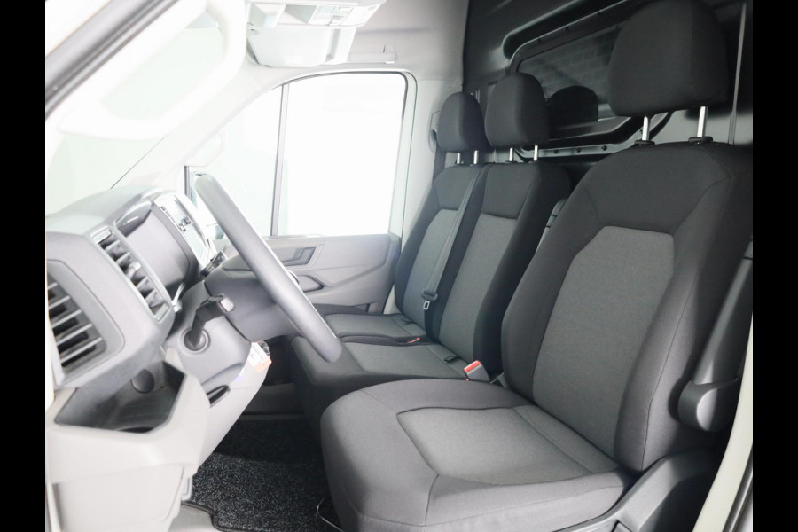Volkswagen Crafter 35 2.0 TDI L3H3 Highline EURO6 140PK TREKHAAK | NAVI | CAMERA | ALARM