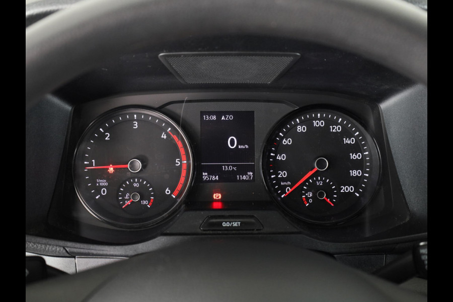 Volkswagen Crafter 35 2.0 TDI L3H3 Highline EURO6 140PK TREKHAAK | NAVI | CAMERA | ALARM