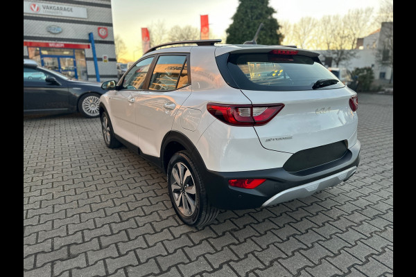 Kia Stonic 1.0 T-GDi MHEV DynamicLine AUTOMAAT (BOVAG/RIJKLAARPRIJS)