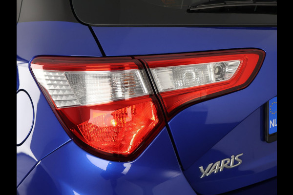 Toyota Yaris 1.5 HYBRID BI-TONE SPECIAL EDITION NAVIGATIE.CLIMA.VEILIGHEIDS PACK. CAMERA GARANTIE TOT 2029 !