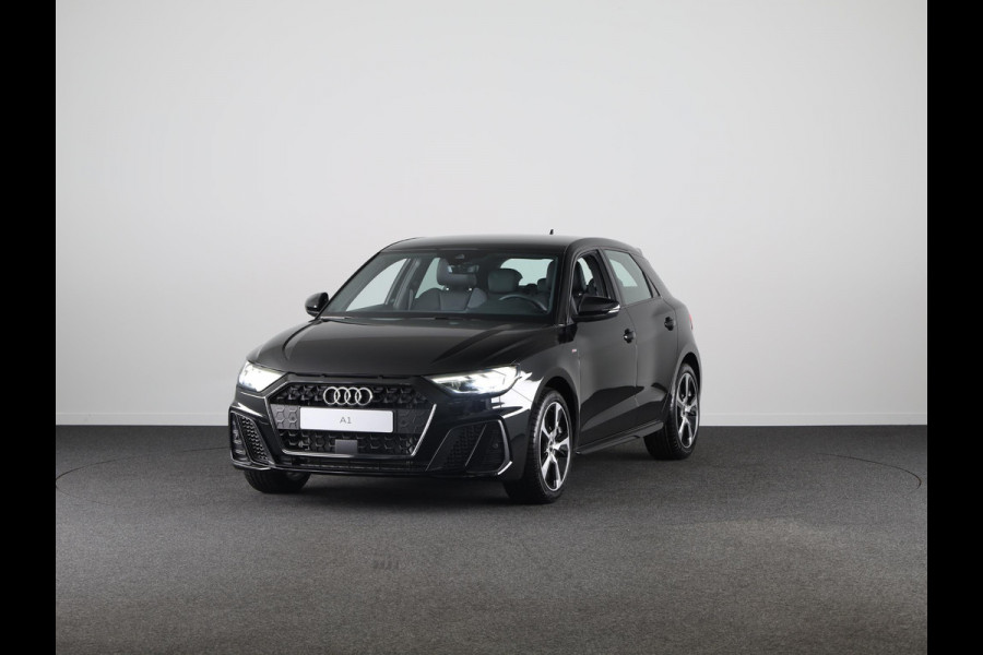 Audi A1 S Edition 25 TFSI 70 kW / 95 pk Sportback 7 versn. MMI navigatie Plus, Optiekpakket zwart Plus, Achteruitrijcamera, Stoelverwarming voorin