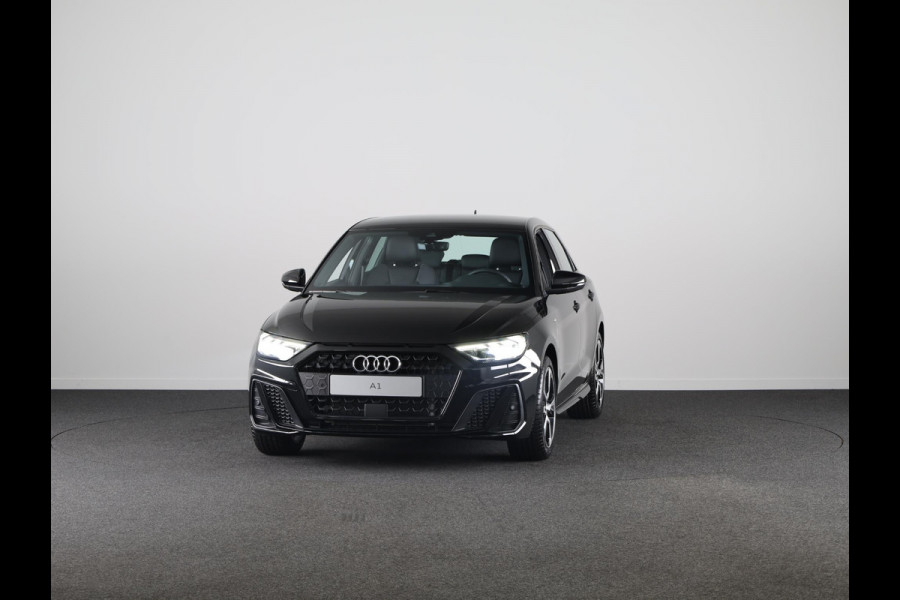 Audi A1 S Edition 25 TFSI 70 kW / 95 pk Sportback 7 versn. MMI navigatie Plus, Optiekpakket zwart Plus, Achteruitrijcamera, Stoelverwarming voorin