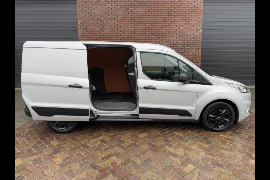 Ford Transit Connect 1.5 EcoBlue L2 / Trekhaak / 100 PK / Navigatie + Camera / Cruise Control / Ford dealer onderhouden / 1e Eigen