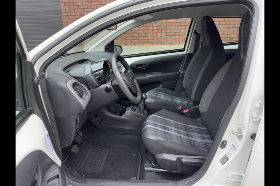Peugeot 108 1.0 e-VTi Active / Airco / Bluetooth / NED-108 / 1e Eigenaar / Peugeot dealer onderhouden