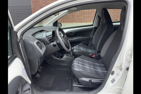 Peugeot 108 1.0 e-VTi Active / Airco / Bluetooth / NED-108 / 1e Eigenaar / Peugeot dealer onderhouden
