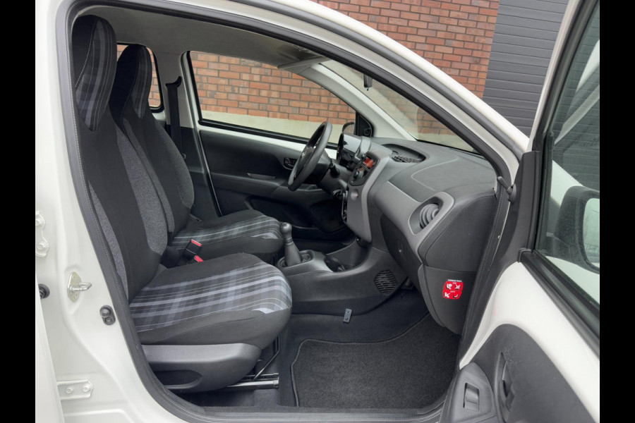 Peugeot 108 1.0 e-VTi Active / Airco / Bluetooth / NED-108 / 1e Eigenaar / Peugeot dealer onderhouden