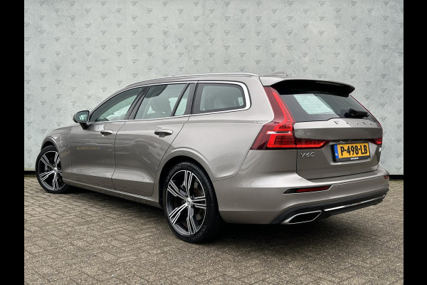 Volvo V60 2.0 T8 AWD Polestar Engineered Automaat | Head-Up | Leder | Panoramadak | Harman/Kardon | Stoelverwarming voor + achter | 19" Velgen | Camera | Navi | Cruise |