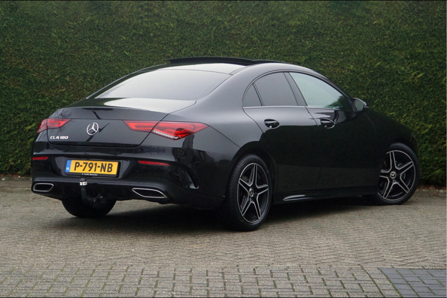 Mercedes-Benz CLA-Klasse CLA 180 AMG line Night | Panorama Sfeer Trekhaak Carplay