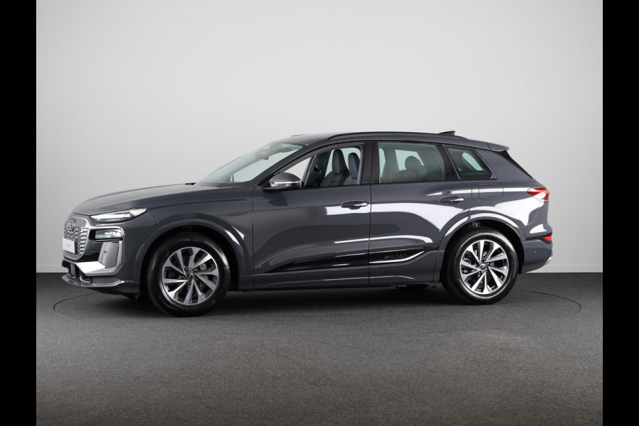 Audi Q6 Advanced edition e-tron perf 225kW/306pk 100Kwh Ha Tech Plus pakket, sportstoelen met leder, omgevingscamera's, adaptive cruisecontrol, verwarmbare voor en achterstoelen