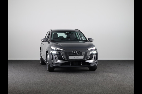 Audi Q6 Advanced edition e-tron perf 225kW/306pk 100Kwh Ha Tech Plus pakket, sportstoelen met leder, omgevingscamera's, adaptive cruisecontrol, verwarmbare voor en achterstoelen