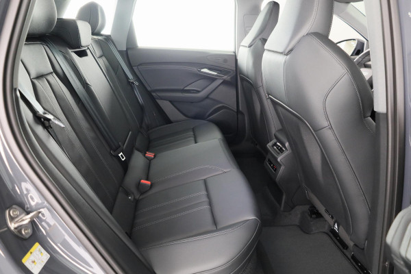 Audi Q6 Advanced edition e-tron perf 225kW/306pk 100Kwh Ha Tech Plus pakket, sportstoelen met leder, omgevingscamera's, adaptive cruisecontrol, verwarmbare voor en achterstoelen