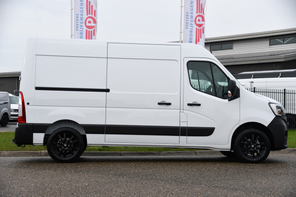 Renault Master T35 2.3 dCi 135 L2H2 Energy Black & White Edition Camera, Cruise, Carplay, Mutlimedia, 135 PK, NAVI, PDC