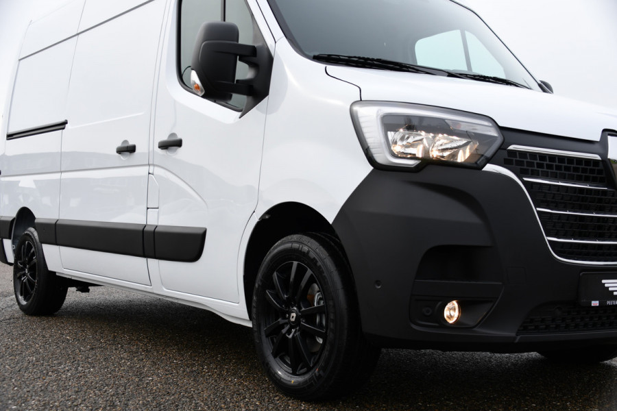 Renault Master T35 2.3 dCi 135 L2H2 Energy Black & White Edition Camera, Cruise, Carplay, Mutlimedia, 135 PK, NAVI, PDC