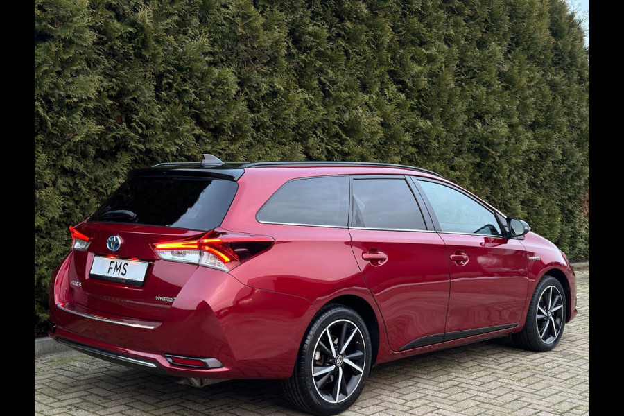 Toyota Auris Touring Sports 1.8 Hybrid Executive Camera