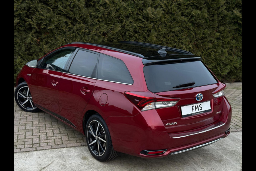 Toyota Auris Touring Sports 1.8 Hybrid Executive Camera