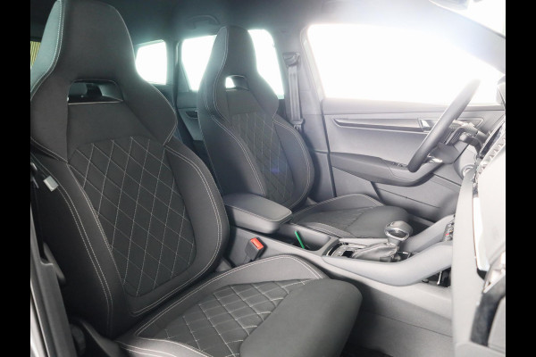 Škoda Karoq 1.5 TSI ACT Sportline Business 150pk | Navigatie | Verwarmbare voorstoelen | Matrix Led koplampen | 18 inch Lichtmetalen velgen