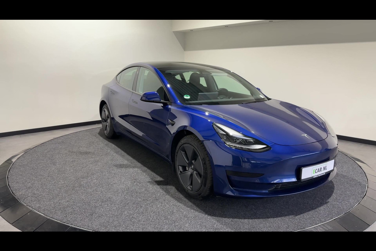 Tesla Model 3 Standard RWD Plus 60 kWh | Panoramadak | Lichtmetalen velgen