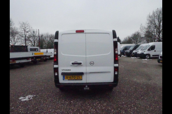 Opel Vivaro 1.6 CDTI 95PK, L2H1, Dubbel Cabine, Airco Opel Vivaro 1.6 CDTI L2H1 DC Selection