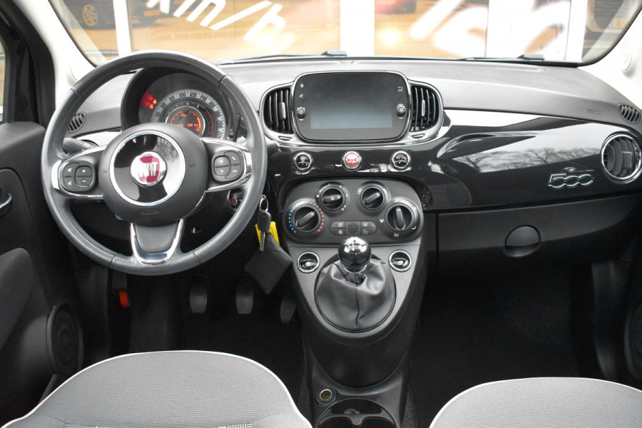 Fiat 500 1.2 Lounge / Parkeerhulp / Bluetooth / Panoramadak / Cruise Control