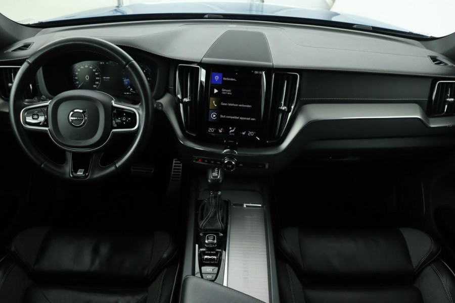 Volvo XC60 2.0 D4 R-Design | Adaptive cruise | Stoel & stuurverwarming | Trekhaak | Half leder | Full LED | Achterbankverwarming | Navigatie