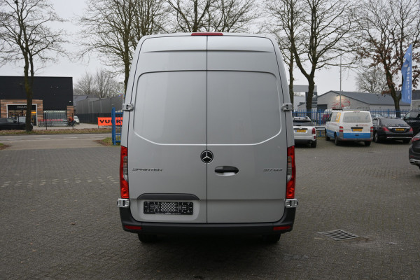 Mercedes-Benz Sprinter 317 CDI L3H2 Geveerde stoel, Climate control, MBUX met camera