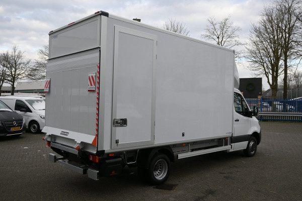 Mercedes-Benz Sprinter 517 CDI L3 Bakwagen met laadklep BPM vrij Geveerde stoel, MBUX 10.25, Led Koplampen Levering 04-2025