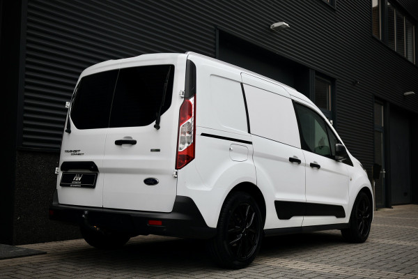 Ford Transit Connect 1.5 EcoBlue | Blind Spot | Navigatie | Camera | CarPlay | Cruise control | Trekhaak | Stoelverwarming | Nieuwe APK | Onderhoudsbeurt | BPM Vrij