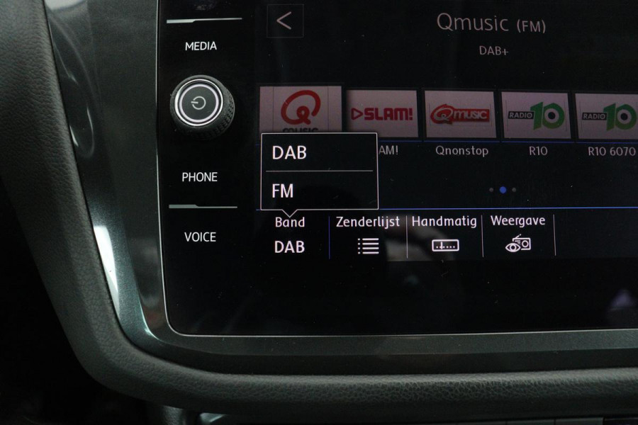 Volkswagen Tiguan 1.4 TSI Comfortline | Trekhaak | Full LED | Navigatie | Adaptive cruise | Carplay | PDC | Climate control