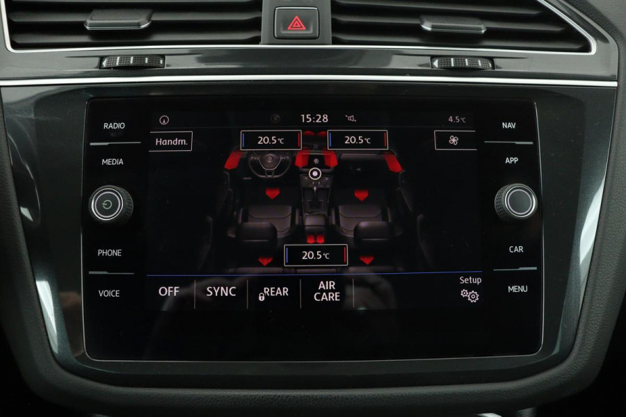 Volkswagen Tiguan 1.4 TSI Comfortline | Trekhaak | Full LED | Navigatie | Adaptive cruise | Carplay | PDC | Climate control