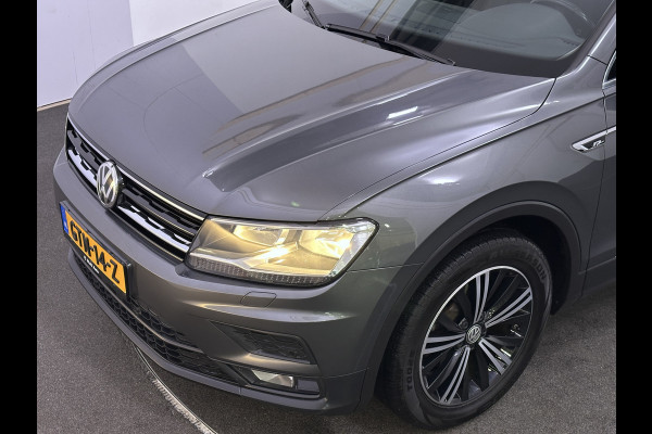 Volkswagen Tiguan 1.4 TSI ACT Business R Automaat | Panodak | Adaptive Cruise | Navigatie | L.M. 18" | Climate Control | Cruise Control | Stoelverwarming |