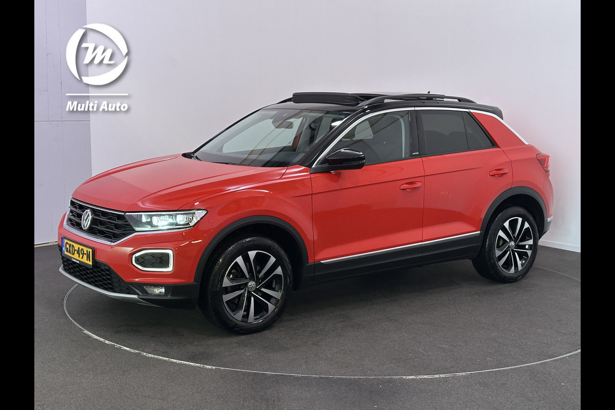 Volkswagen T-Roc 1.5 TSI Sport 150 pk DSG | Panoramadak | Adaptive Cruise | Virtual Cockpit | Camera | Apple Carplay | Electrische Achterklep | Dode Hoek Detectie |