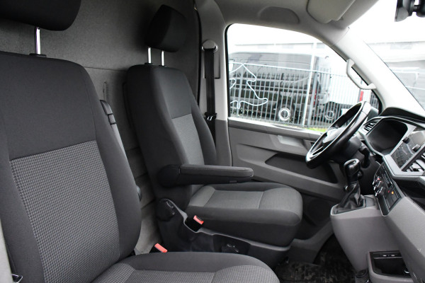 Volkswagen Transporter 2.0 TDI L2H1 30 Black & White Edition Cruise, Carplay, 2 x Schuifdeur, Sensoren, Automaat, 150PK,  LED, UNIEK!