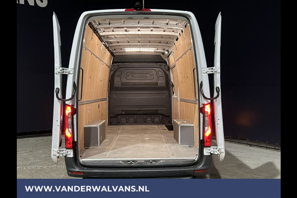 Mercedes-Benz Sprinter 315 CDI 150pk L3H2 Euro6 Airco | 360 Graden Camera | Navigatie | Apple Carplay Android Auto, Cruisecontrol, Parkeersensoren, Stoelverwarming, Chauffeursstoel, Bijrijdersbank